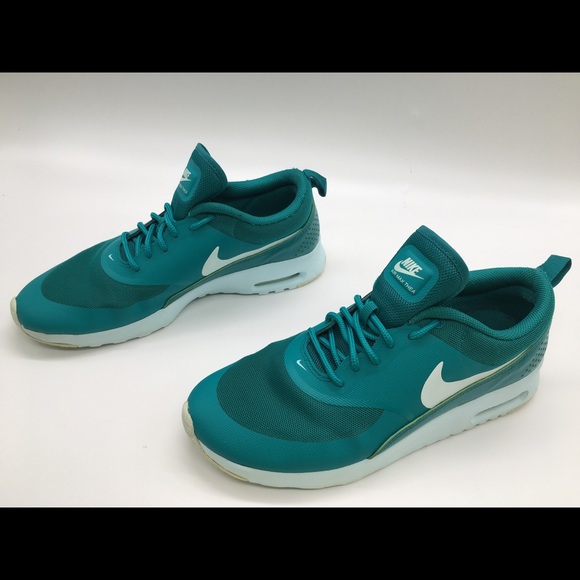 ❗️SOLD❗️Ladies Nike Air Max Thea Athletic Shoe - Picture 3 of 8